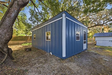 Tiny photo for 604 Ross Street, Leesburg, FL 34748 (MLS # OM715800)