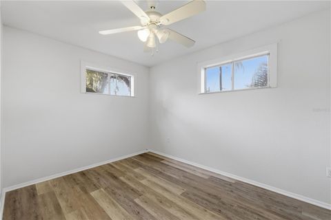 Tiny photo for 604 Ross Street, Leesburg, FL 34748 (MLS # OM715800)