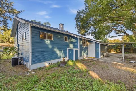 Tiny photo for 604 Ross Street, Leesburg, FL 34748 (MLS # OM715800)