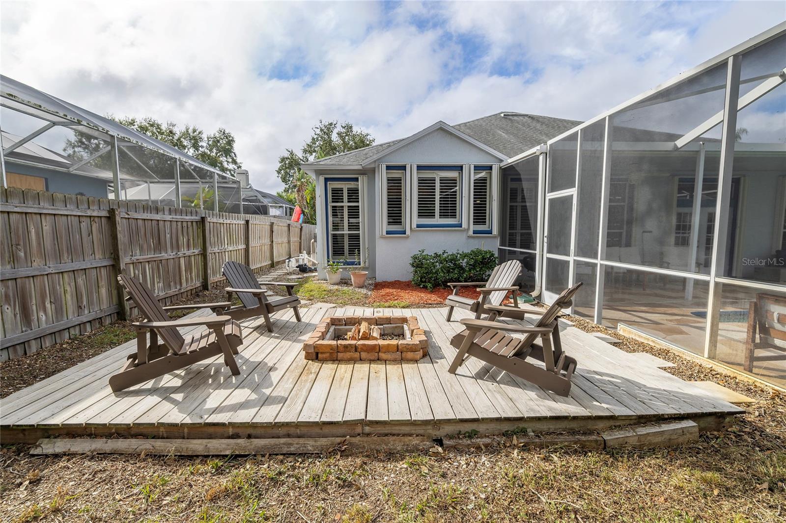 RIVER WATCH - Residential