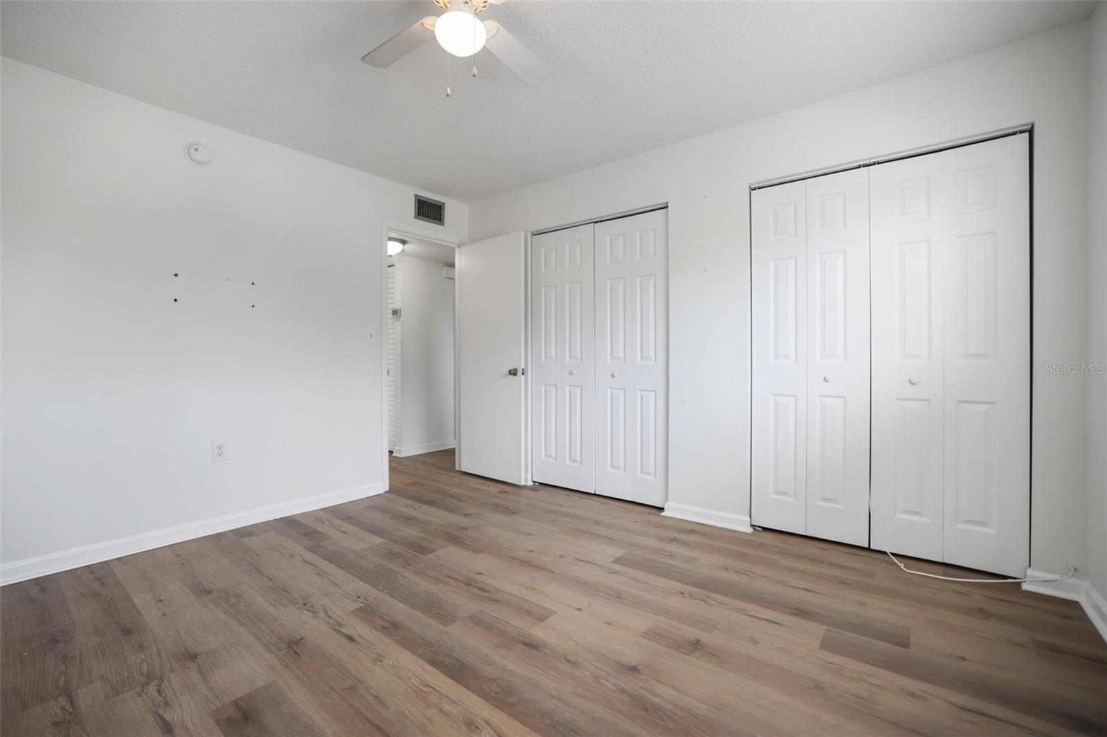 REGENCY CONDO THE - Residential Lease
