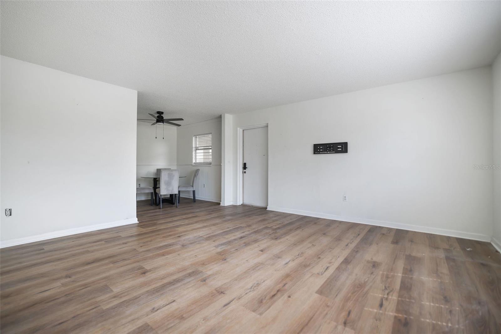 REGENCY CONDO THE - Residential Lease