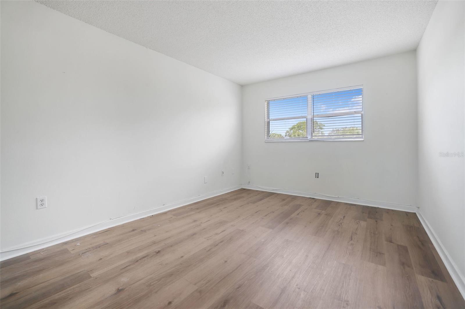 REGENCY CONDO THE - Residential Lease