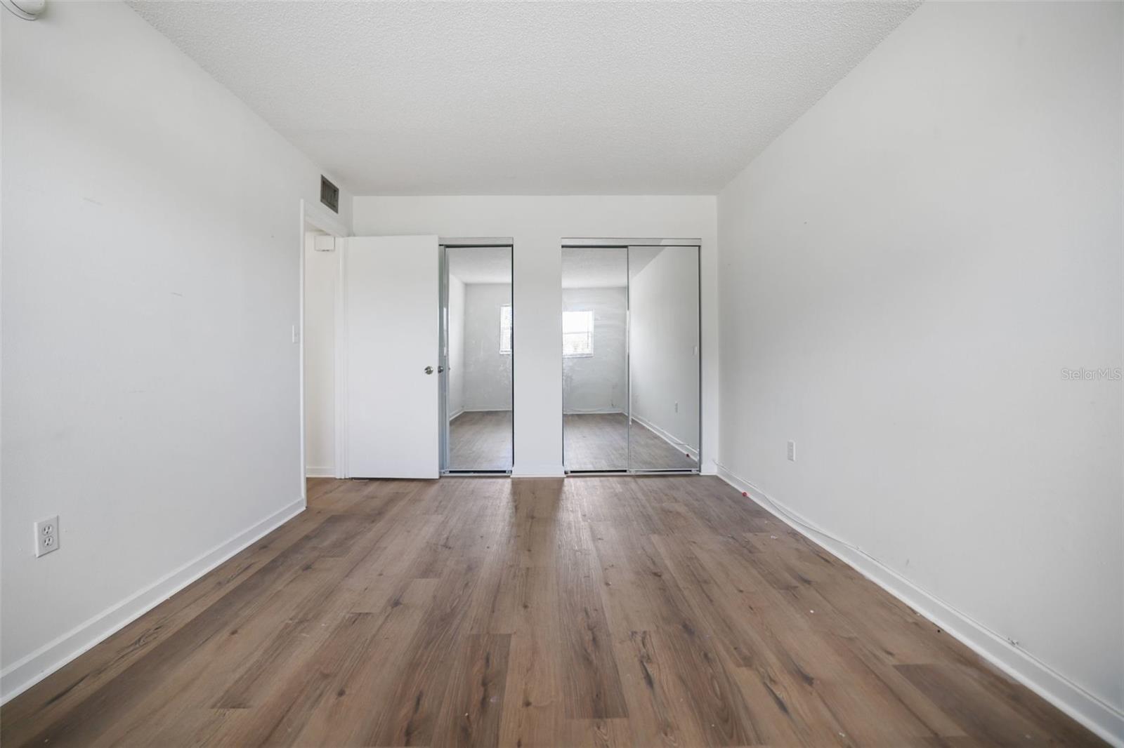 REGENCY CONDO THE - Residential Lease