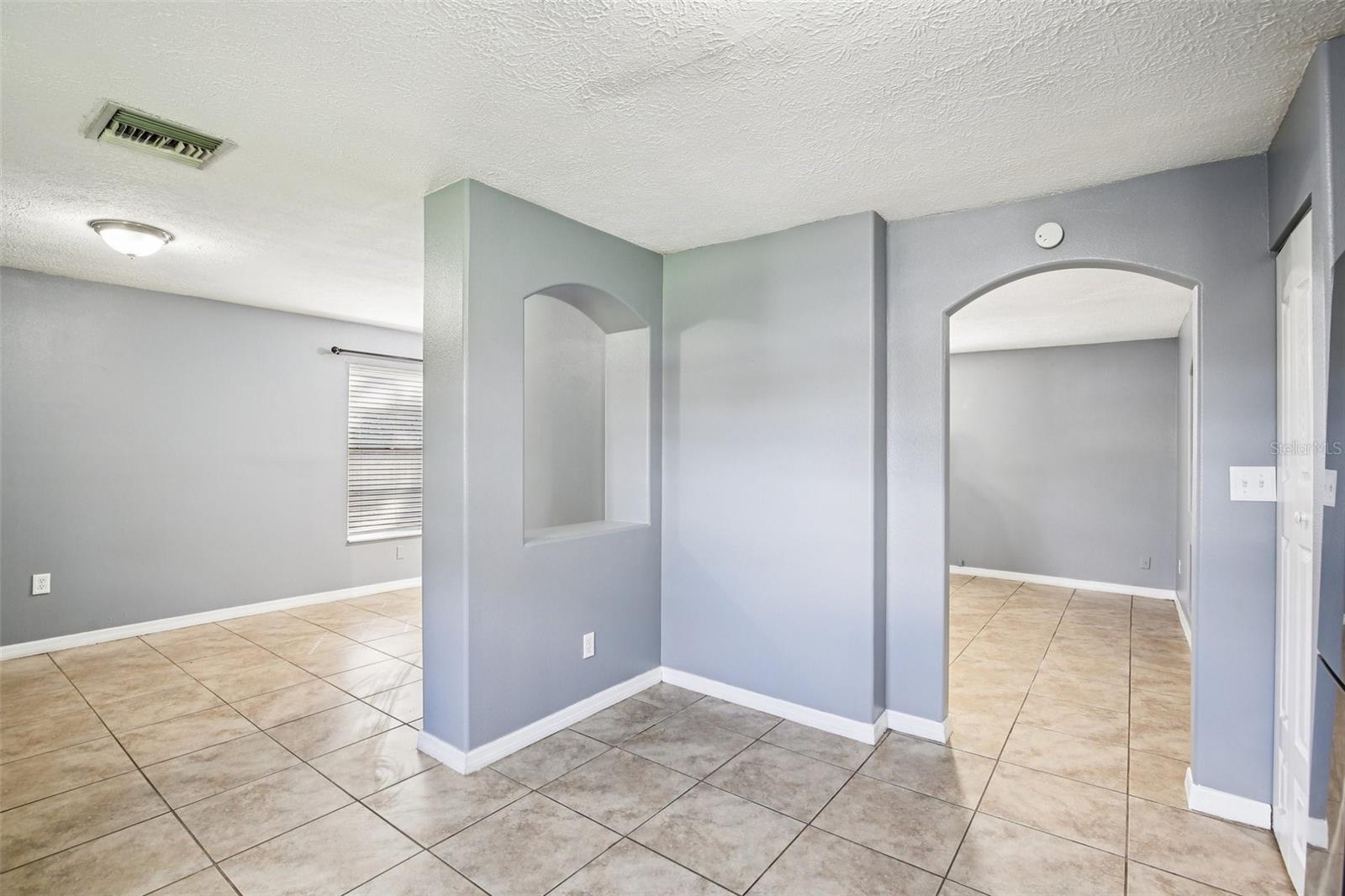 MIRROR LAKE - Residential