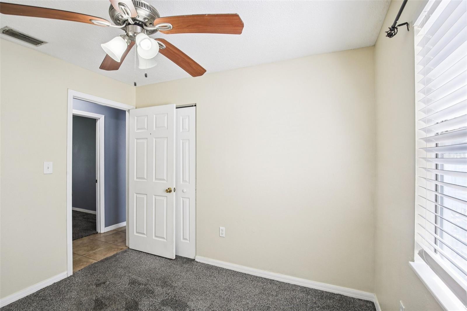 MIRROR LAKE - Residential