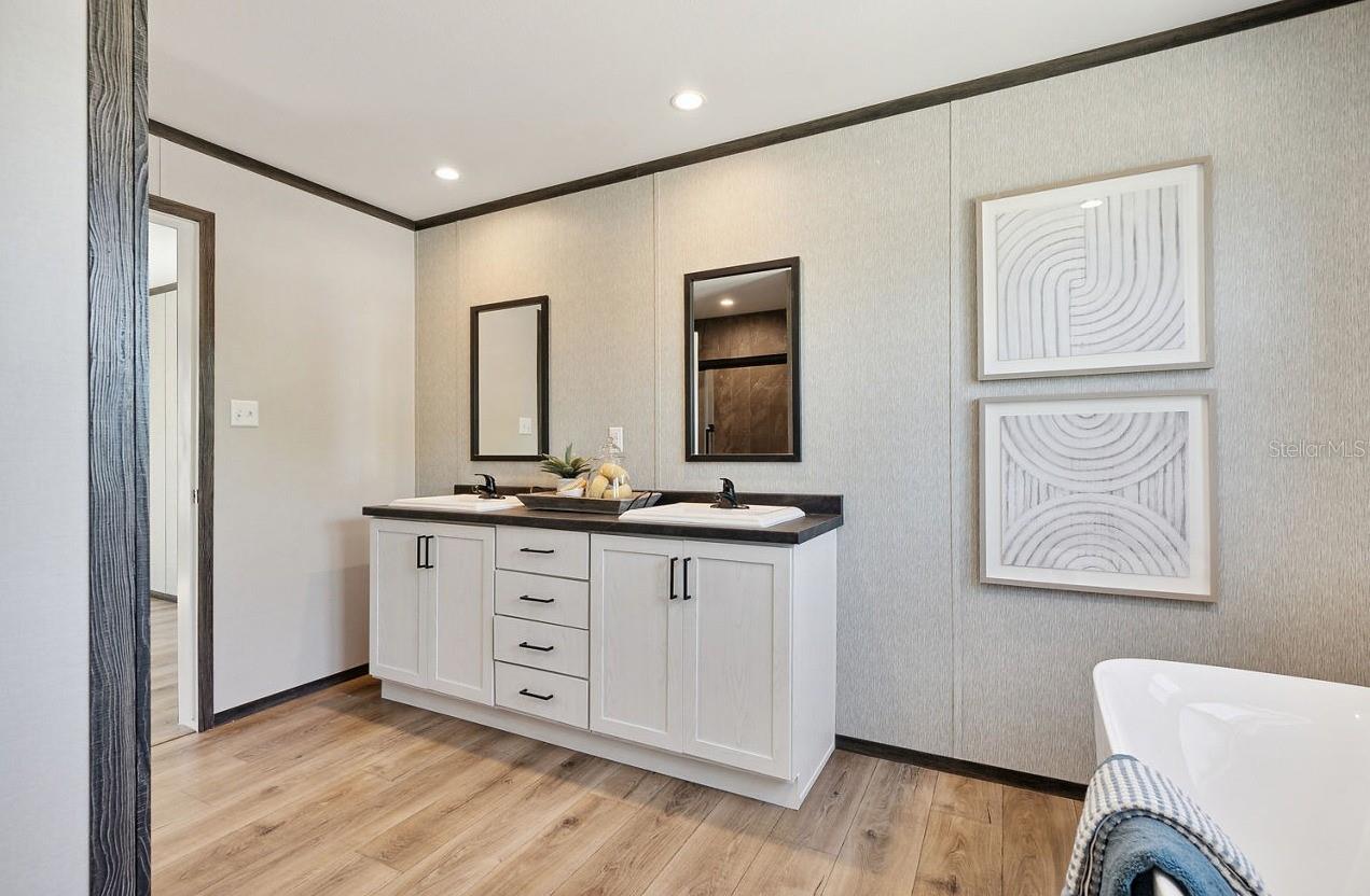 DAYTONA NORTH - Residential