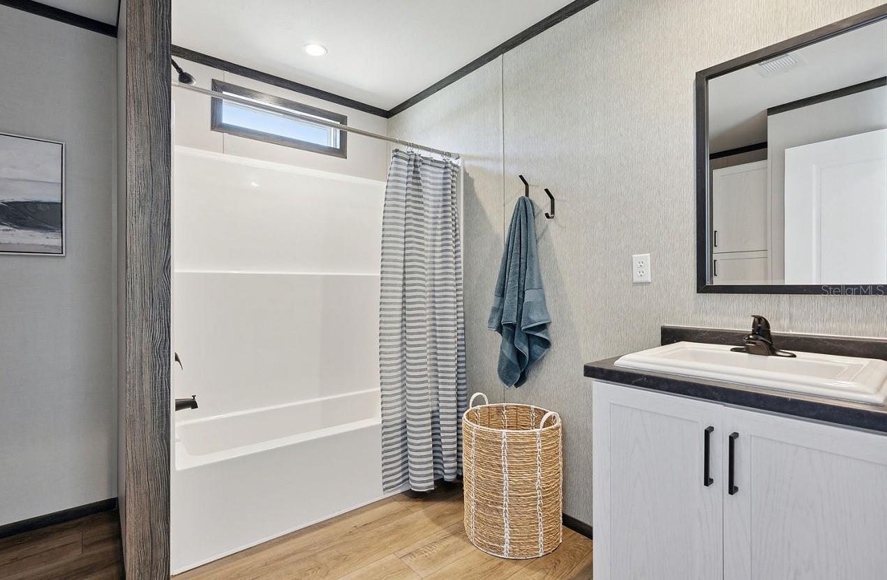 DAYTONA NORTH - Residential