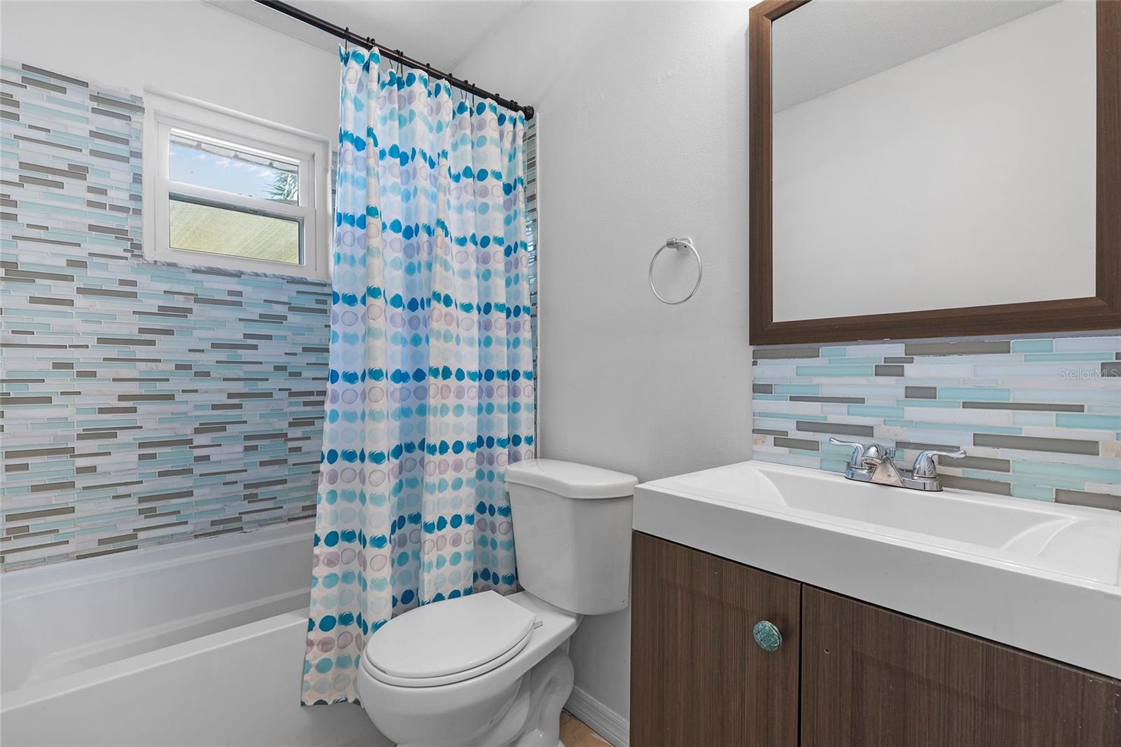 FLORIDA SHORES - Residential
