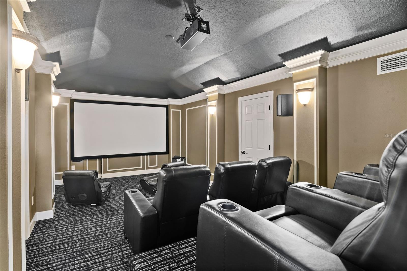 RESERVE 2 AT HEATHROW - Residential