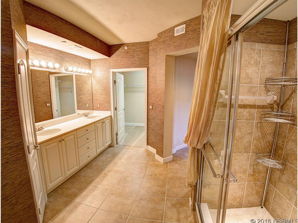 Tuscany Square 01 Condo - Residential