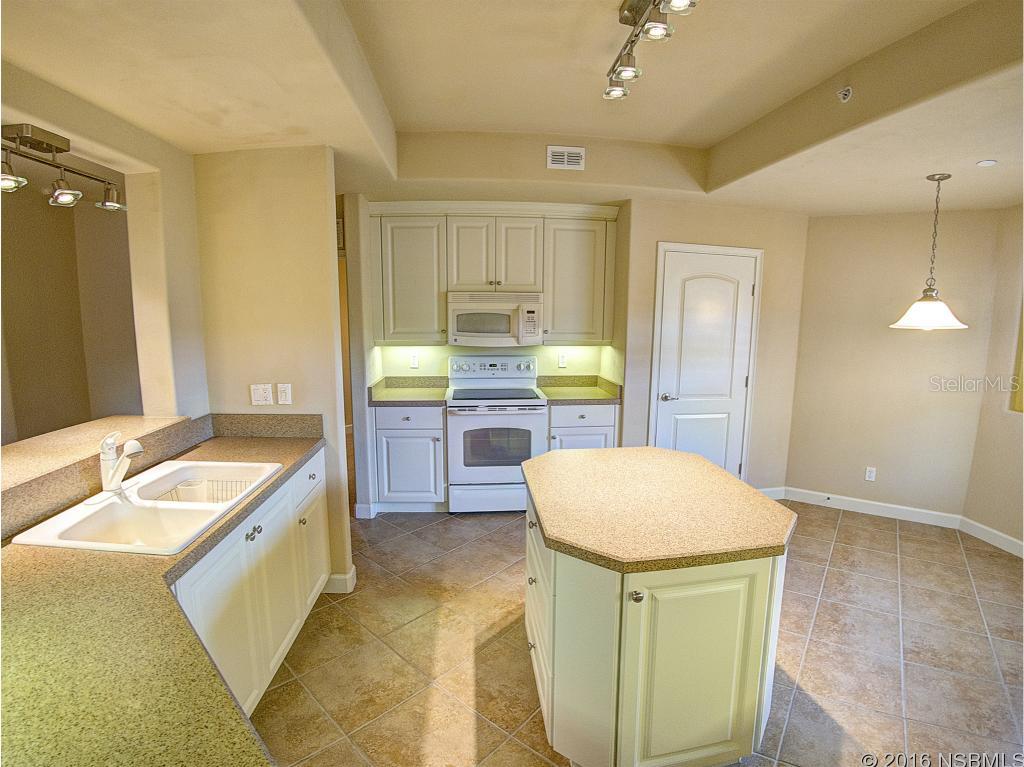 Tuscany Square 01 Condo - Residential