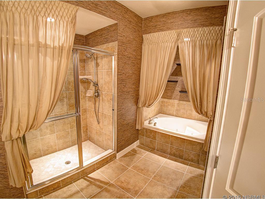 Tuscany Square 01 Condo - Residential