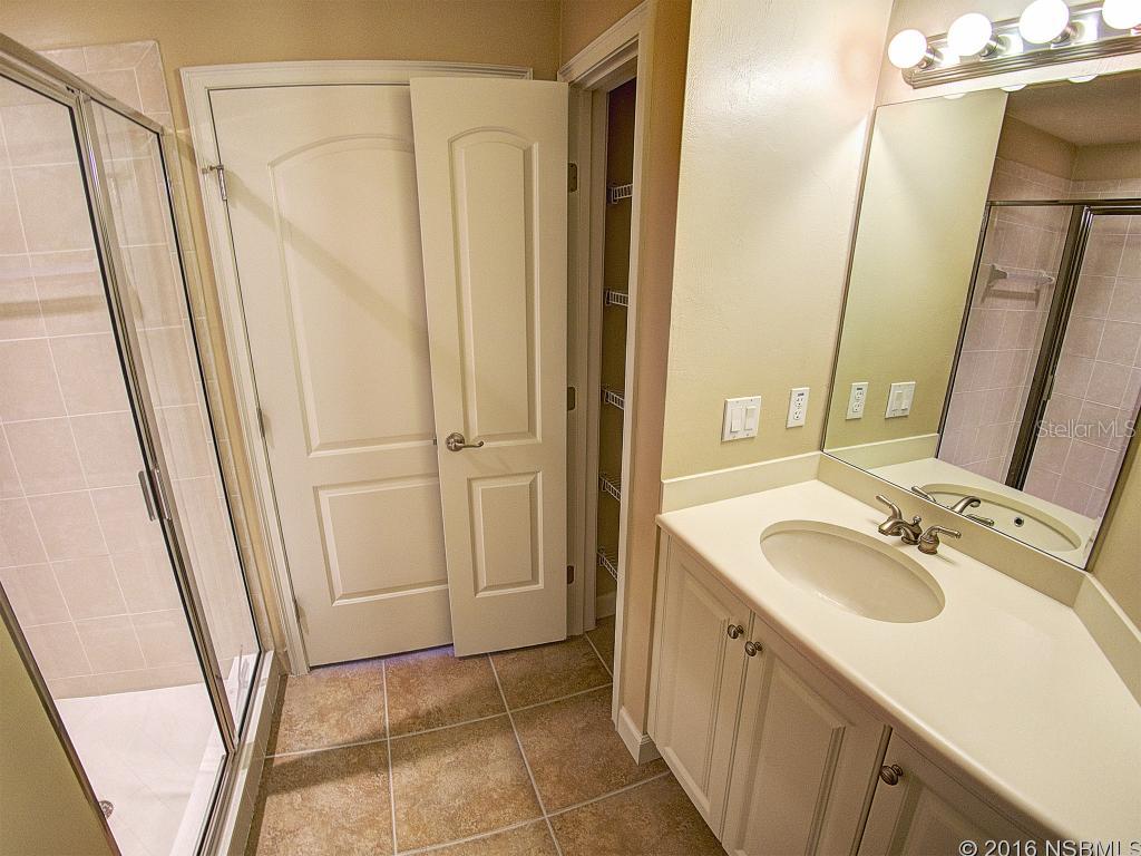 Tuscany Square 01 Condo - Residential