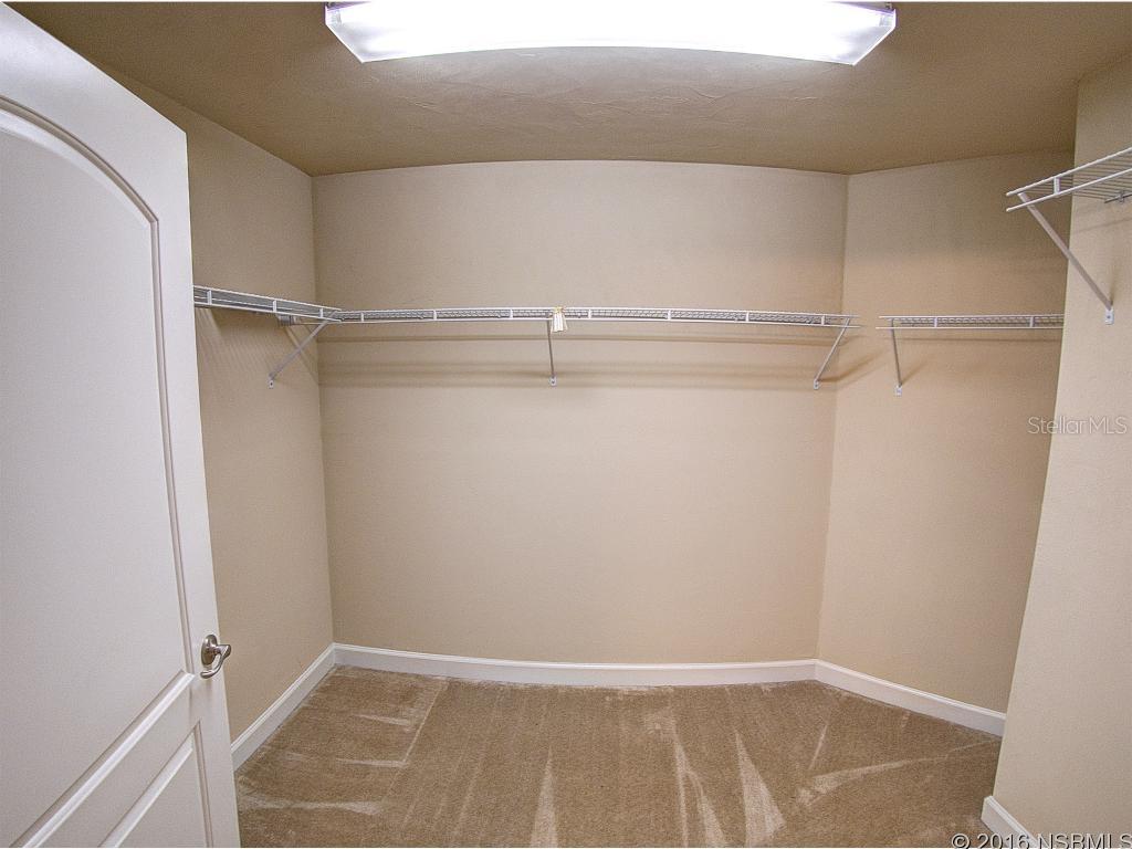 Tuscany Square 01 Condo - Residential