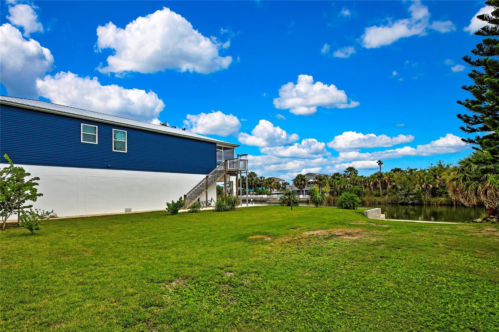 HERNANDO BEACH - Residential