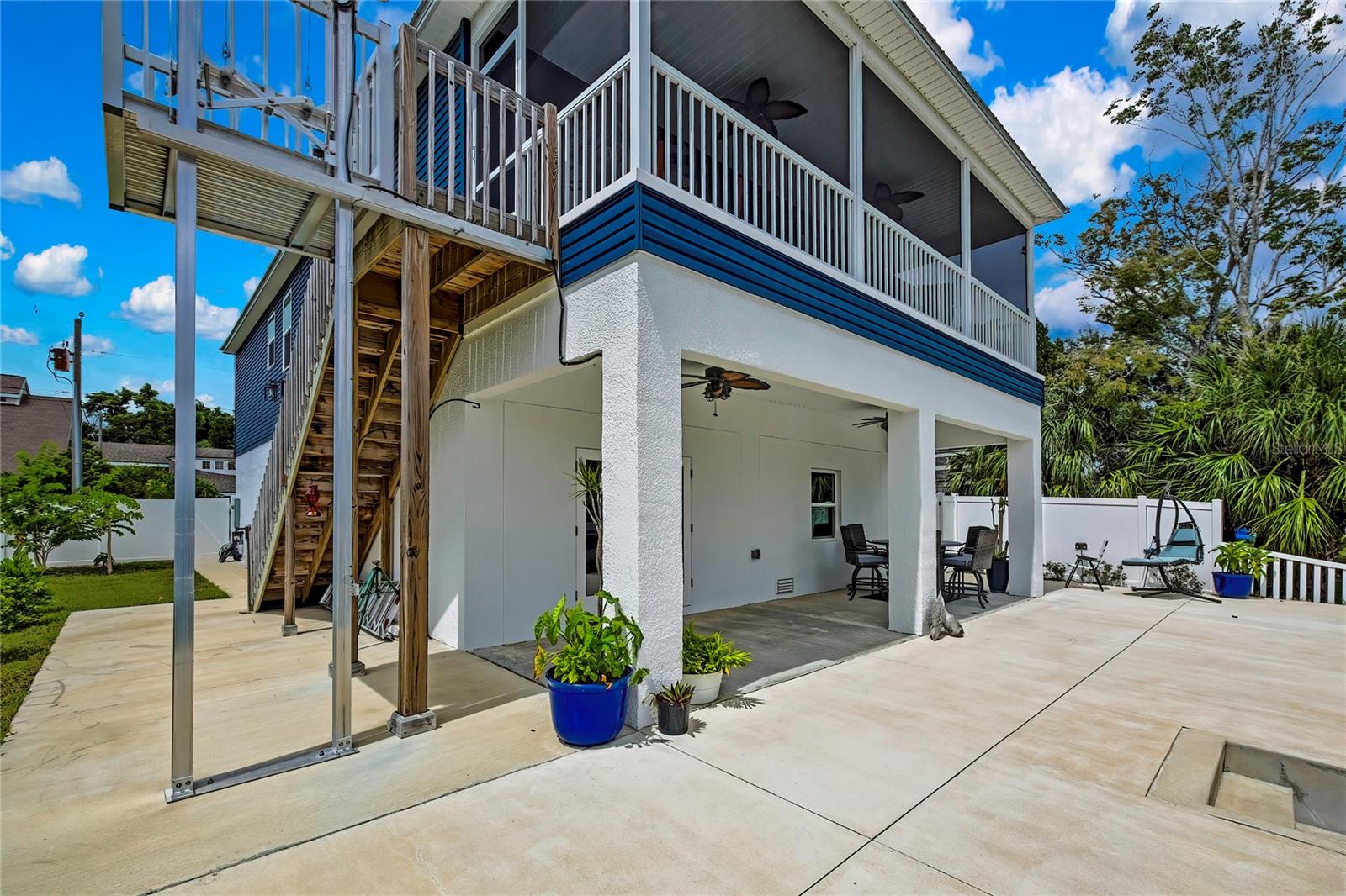 HERNANDO BEACH - Residential