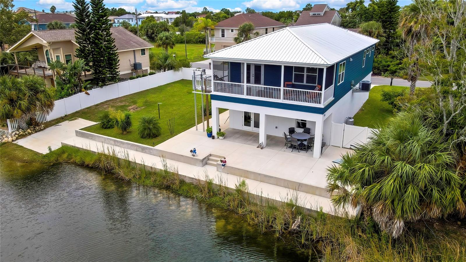 HERNANDO BEACH - Residential