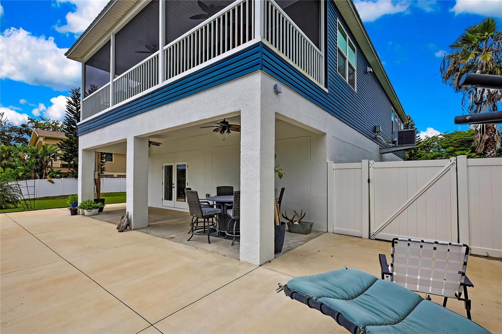 HERNANDO BEACH - Residential