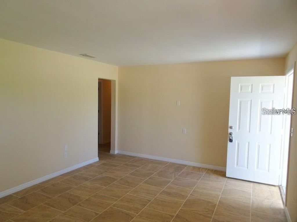 Photo of 601 Banana Street, Tarpon Springs, FL 34689 (MLS # TB8514978)