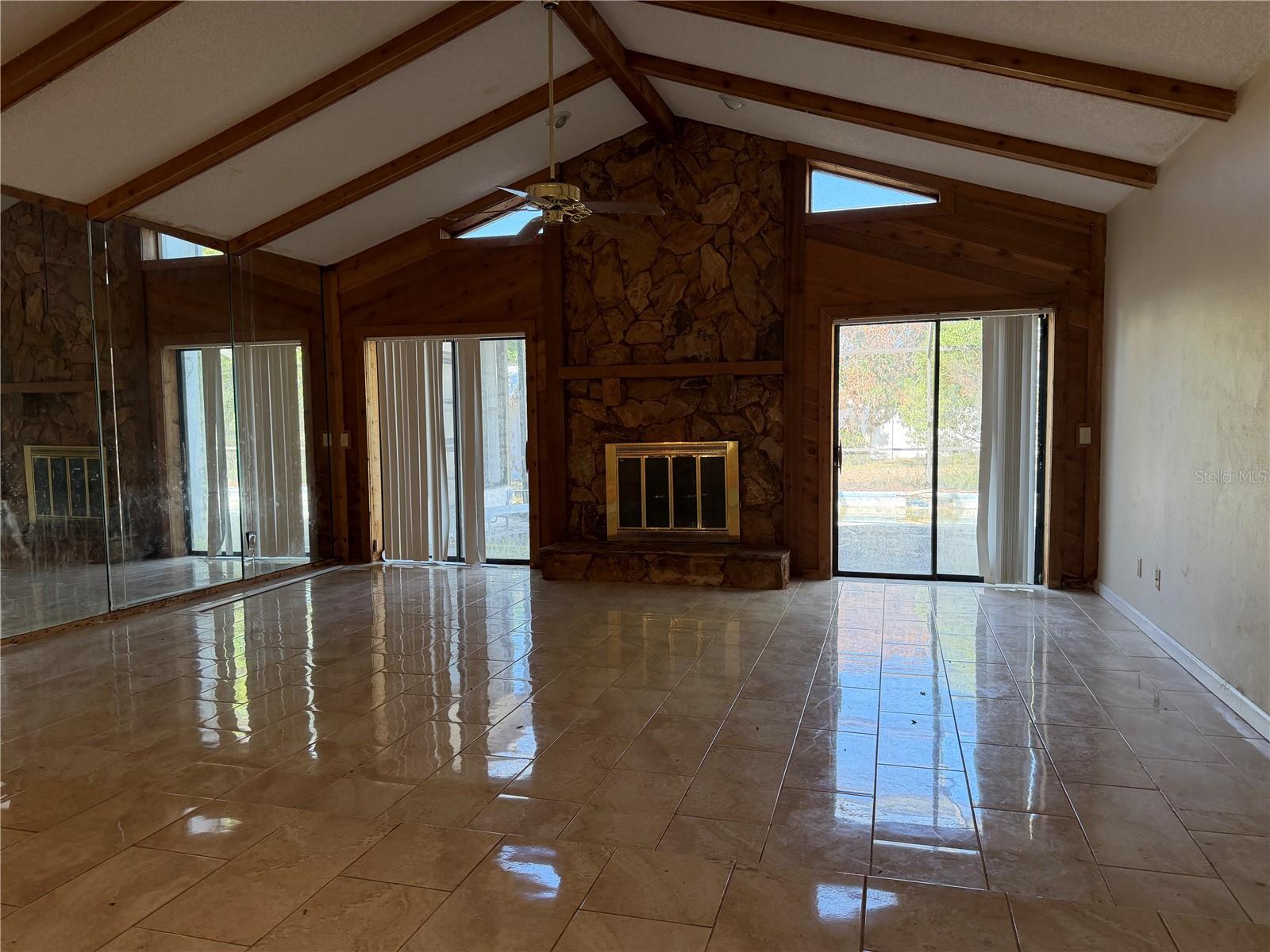 SPRING HILL - Residential