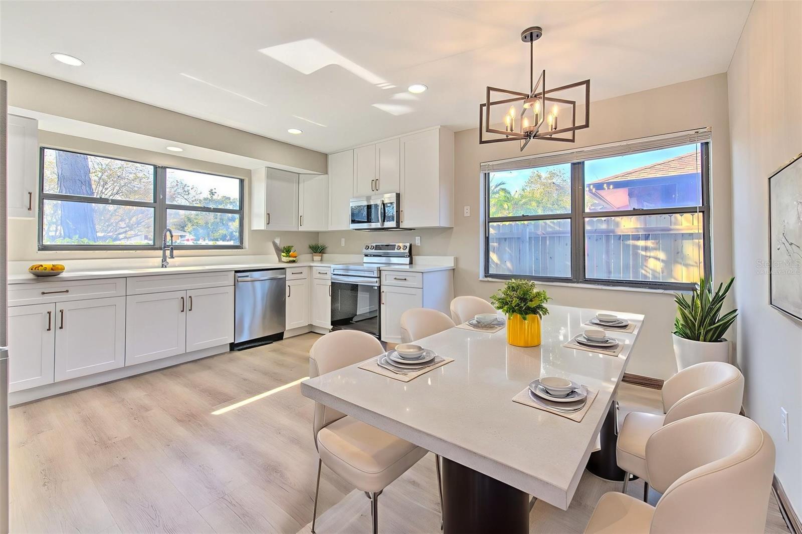 2745 WHISPERING DRIVE N