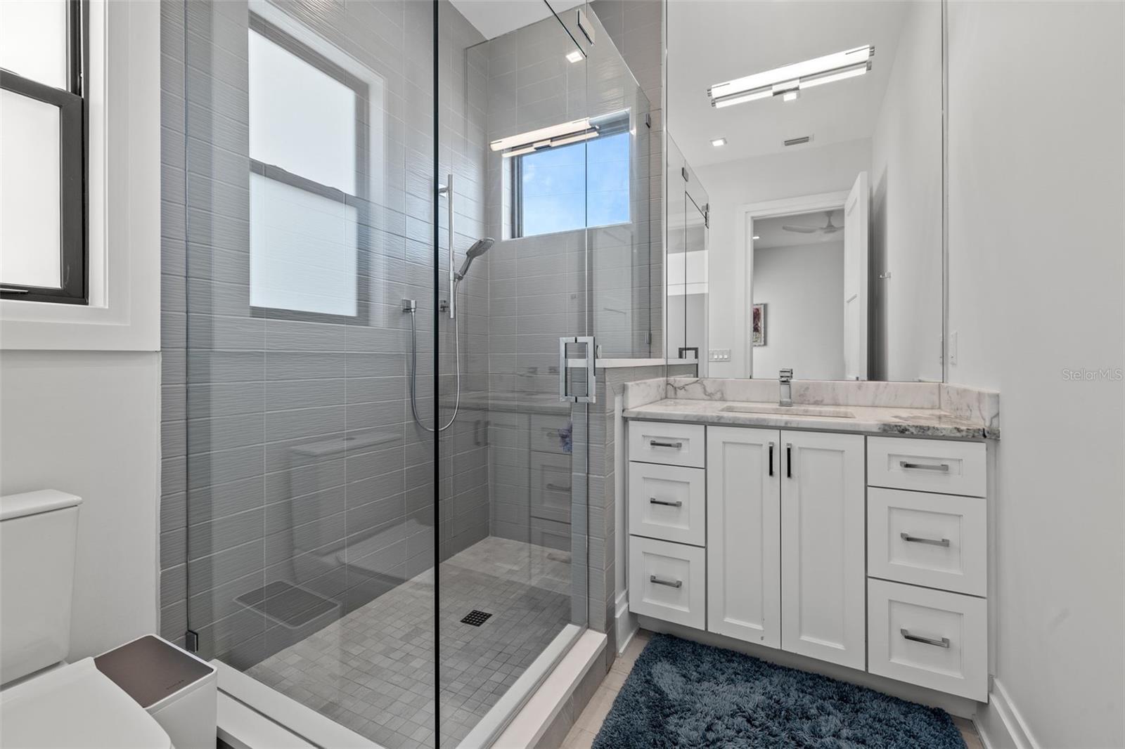 5TH AVE TWNHMS - Residential