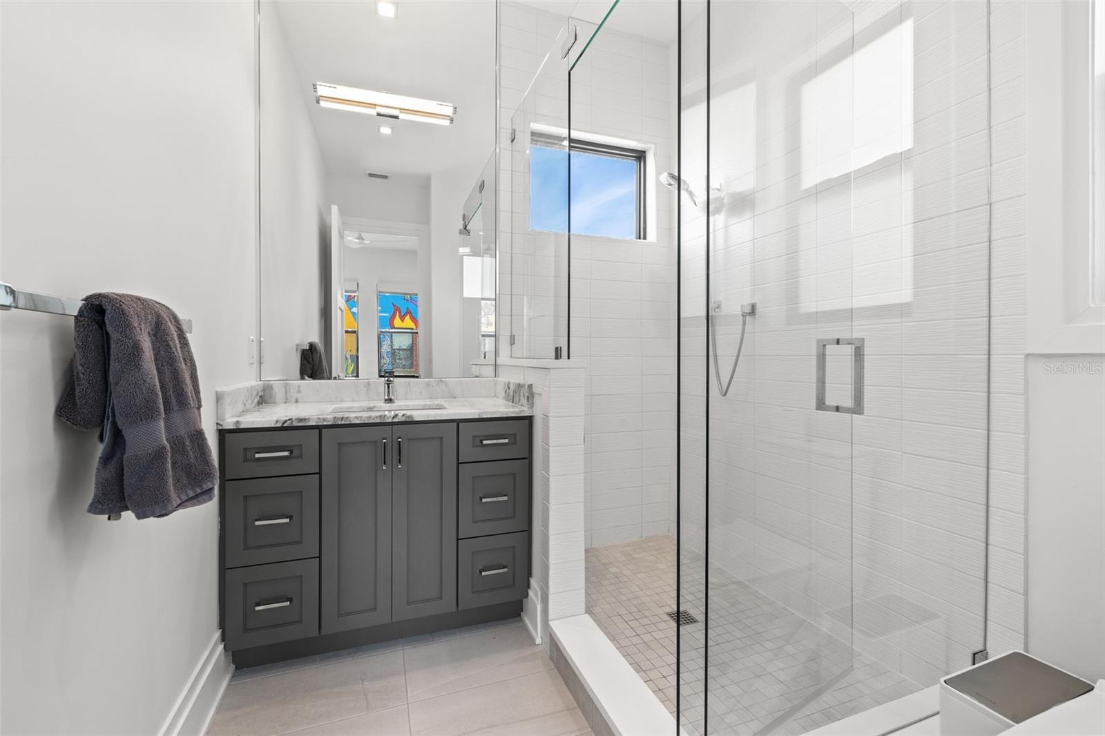 5TH AVE TWNHMS - Residential