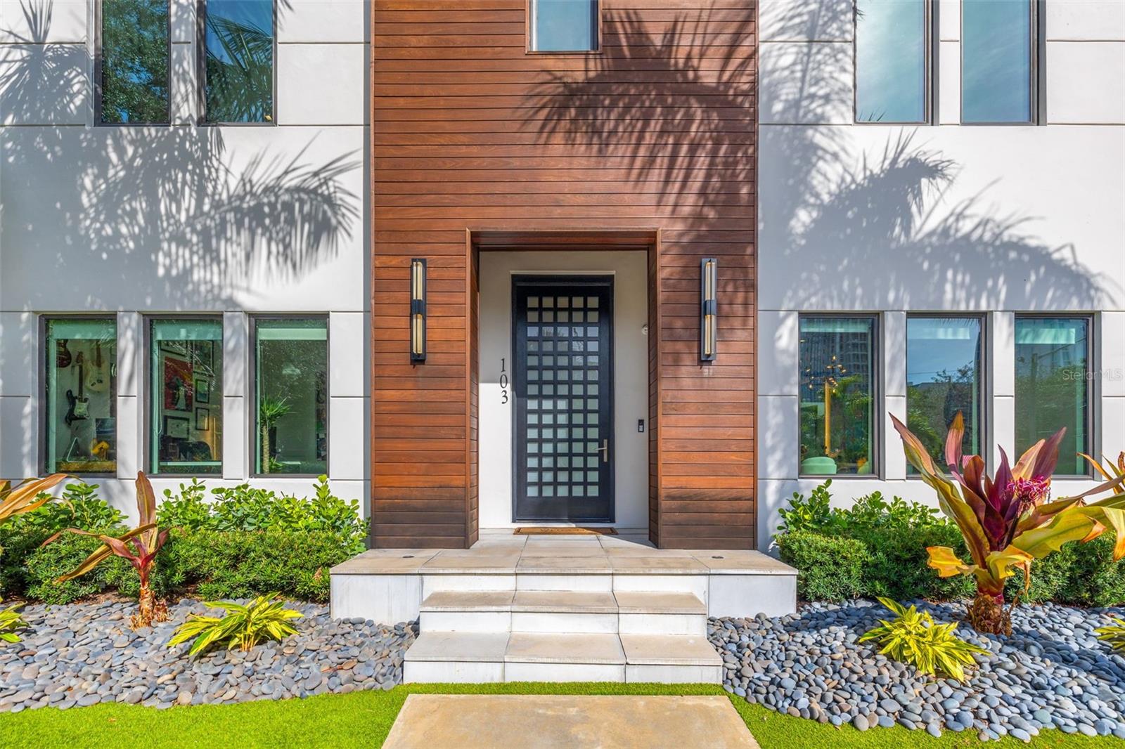 103 5TH AVENUE N