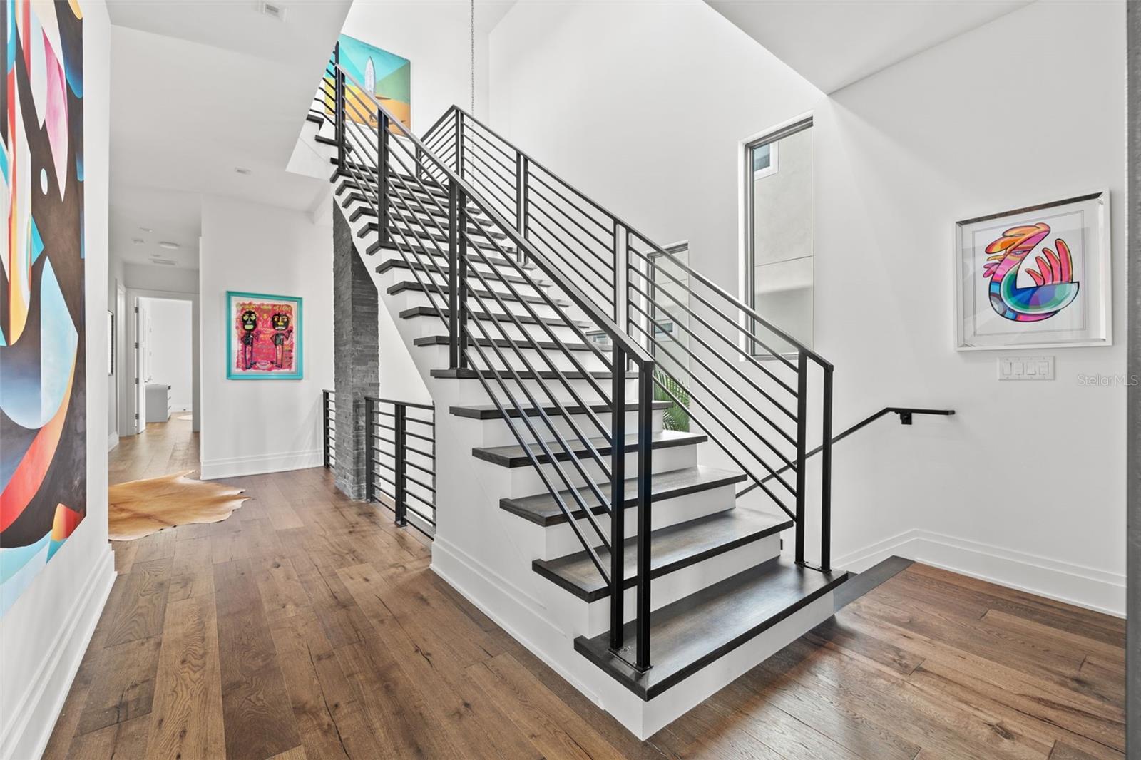 5TH AVE TWNHMS - Residential