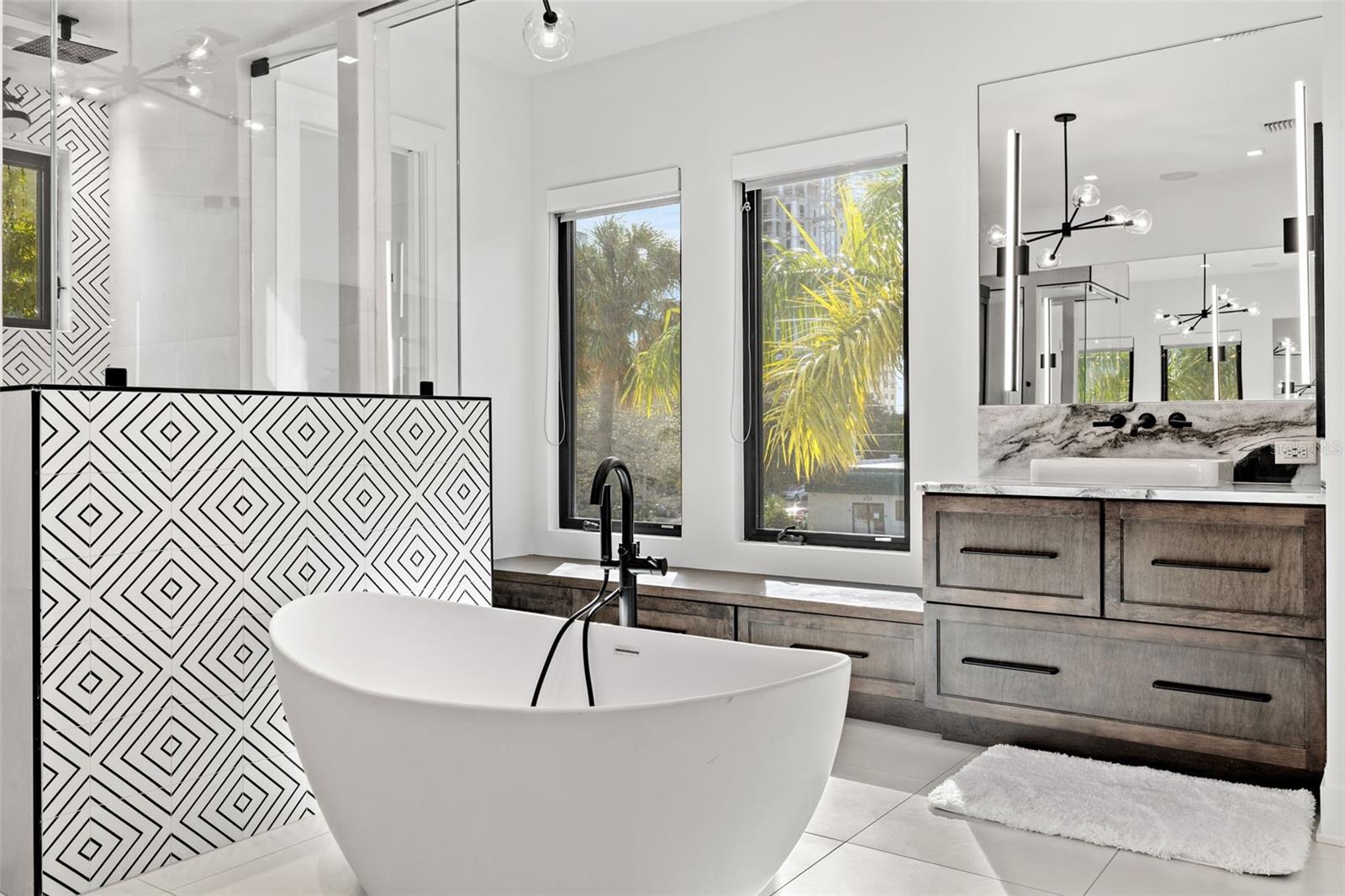 5TH AVE TWNHMS - Residential