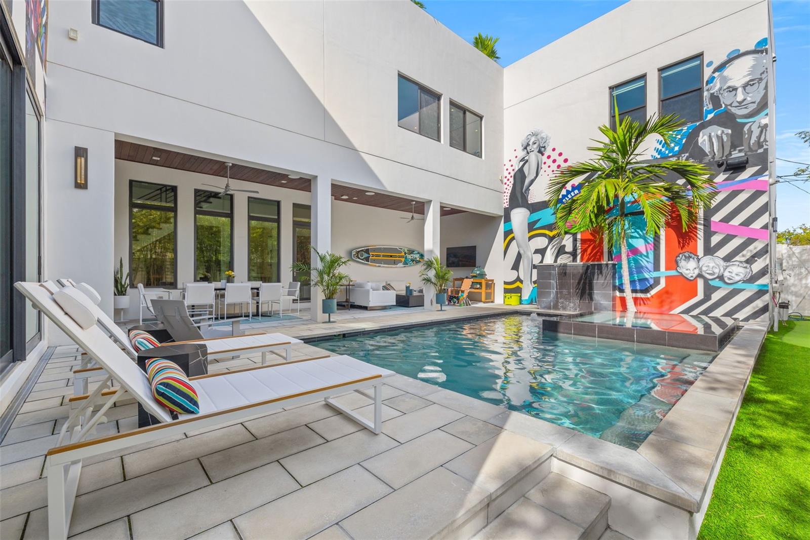 5TH AVE TWNHMS - Residential