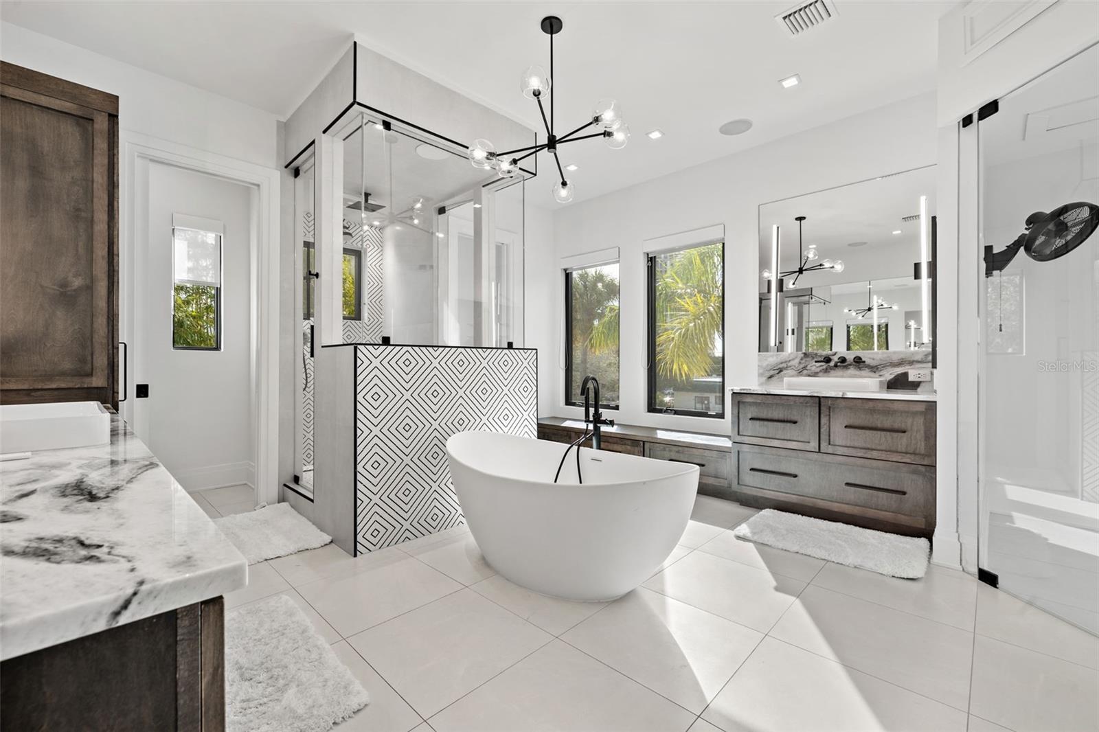 5TH AVE TWNHMS - Residential