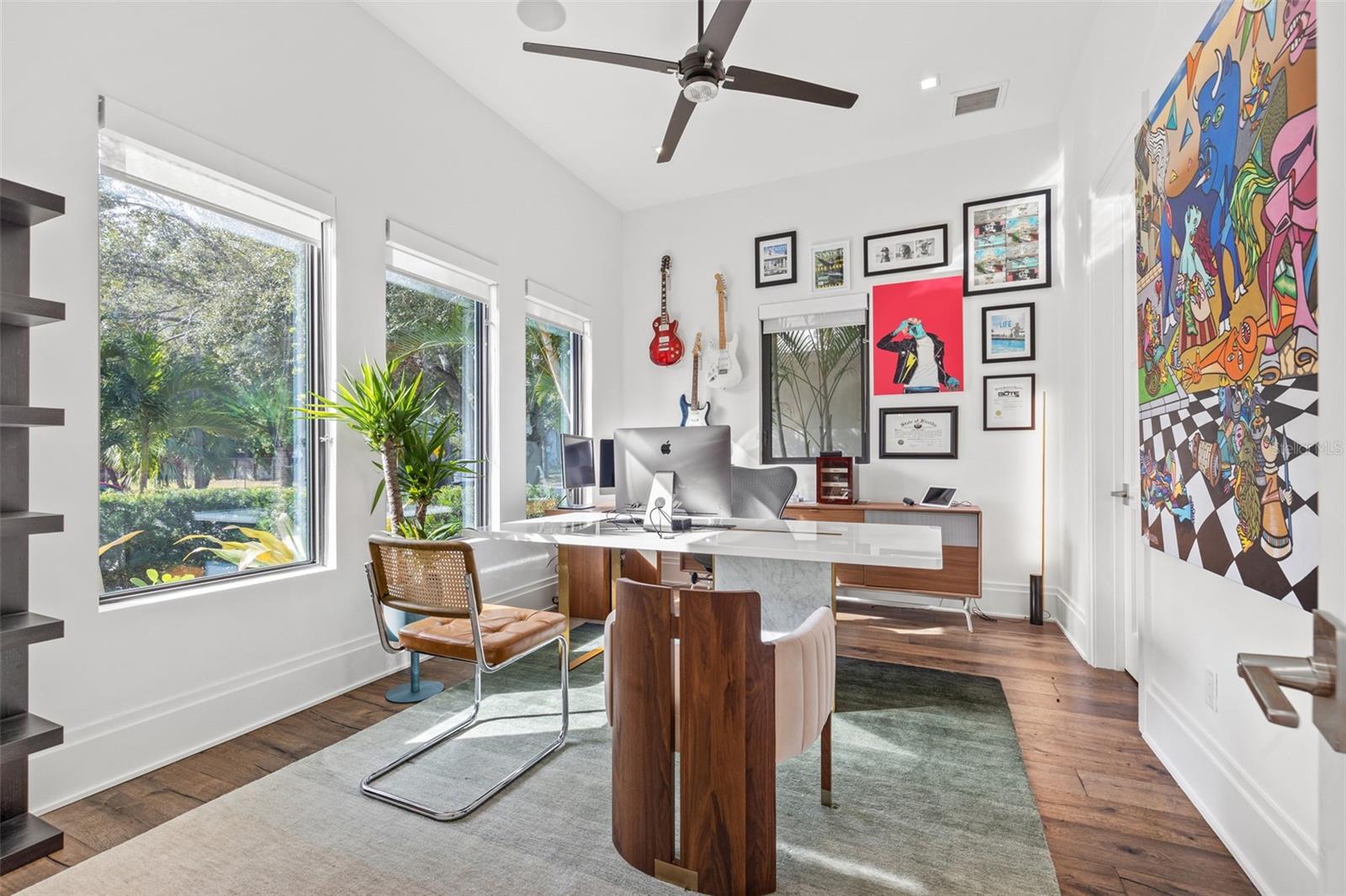 5TH AVE TWNHMS - Residential