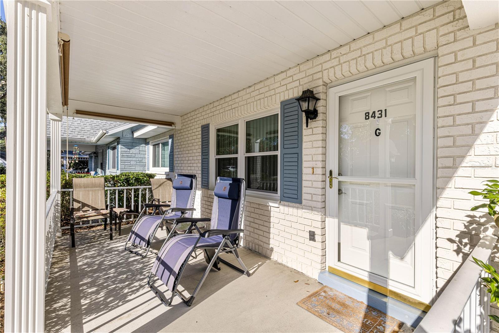 ON TOP OF THE WORLD - Residential