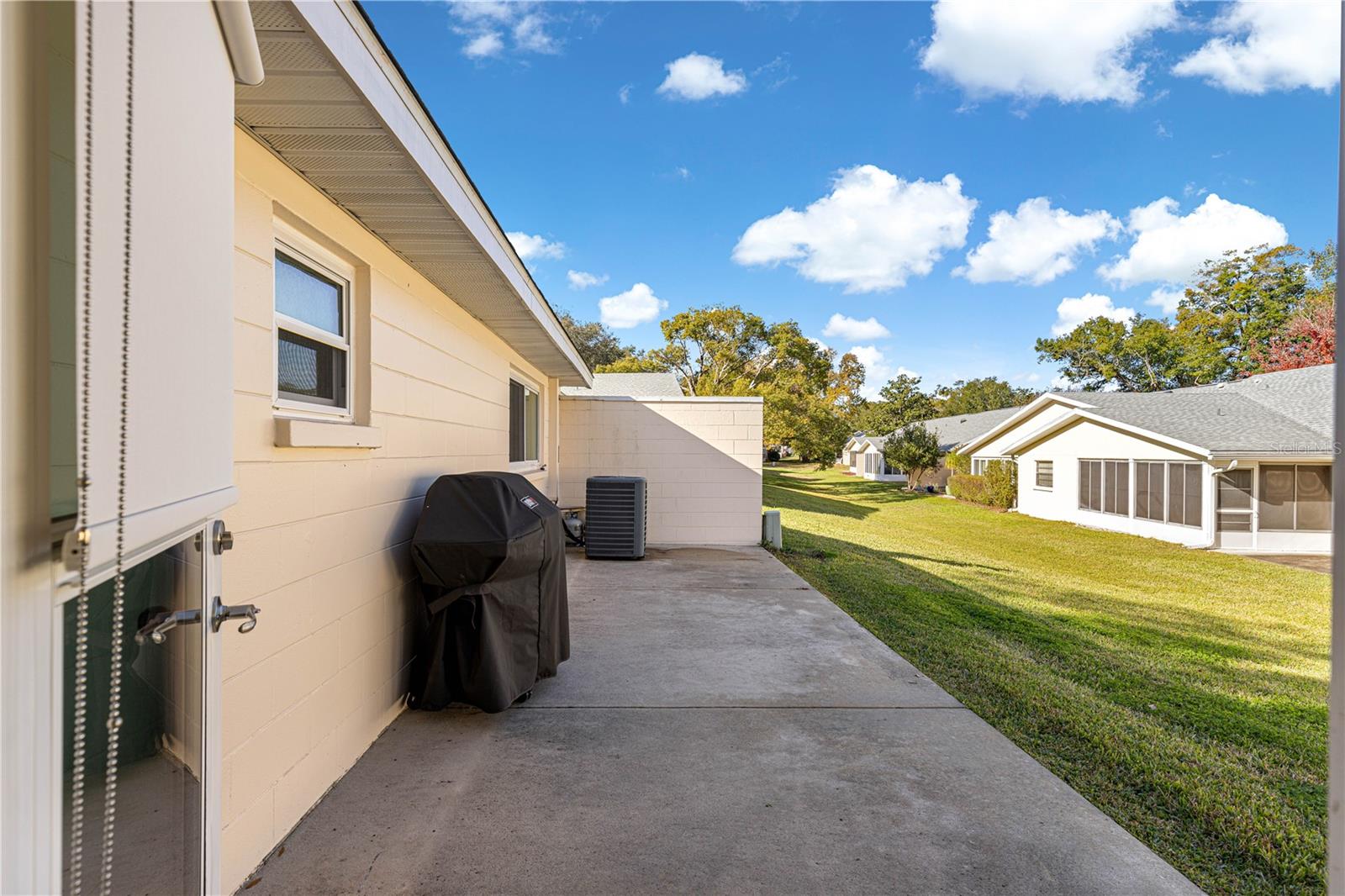 ON TOP OF THE WORLD - Residential