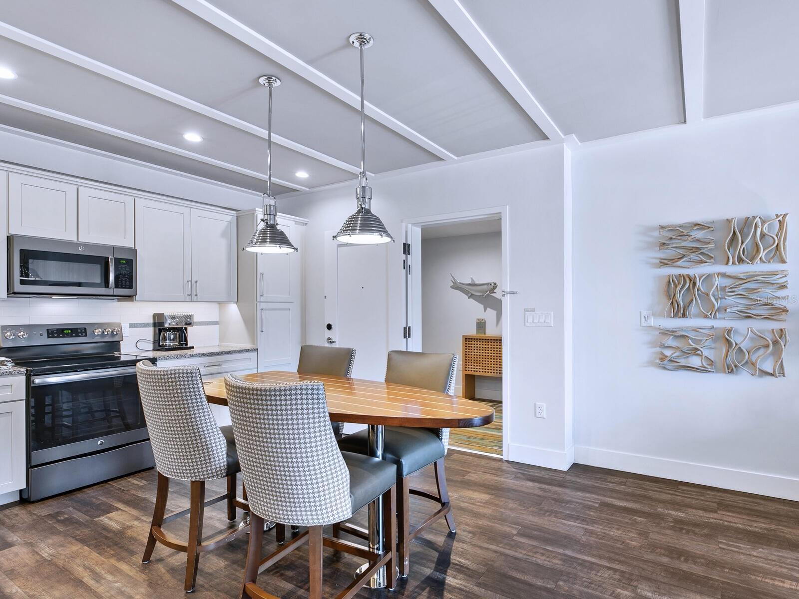 WATERLINE VILLAS & MARINA - Residential