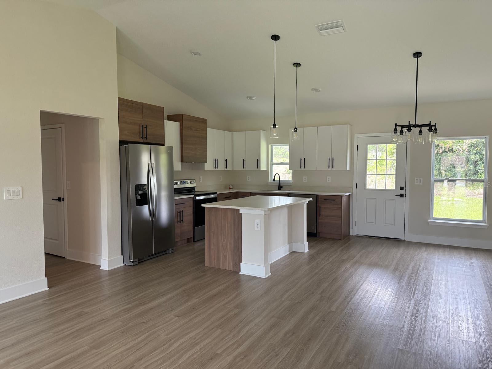 524 MARION OAKS BOULEVARD