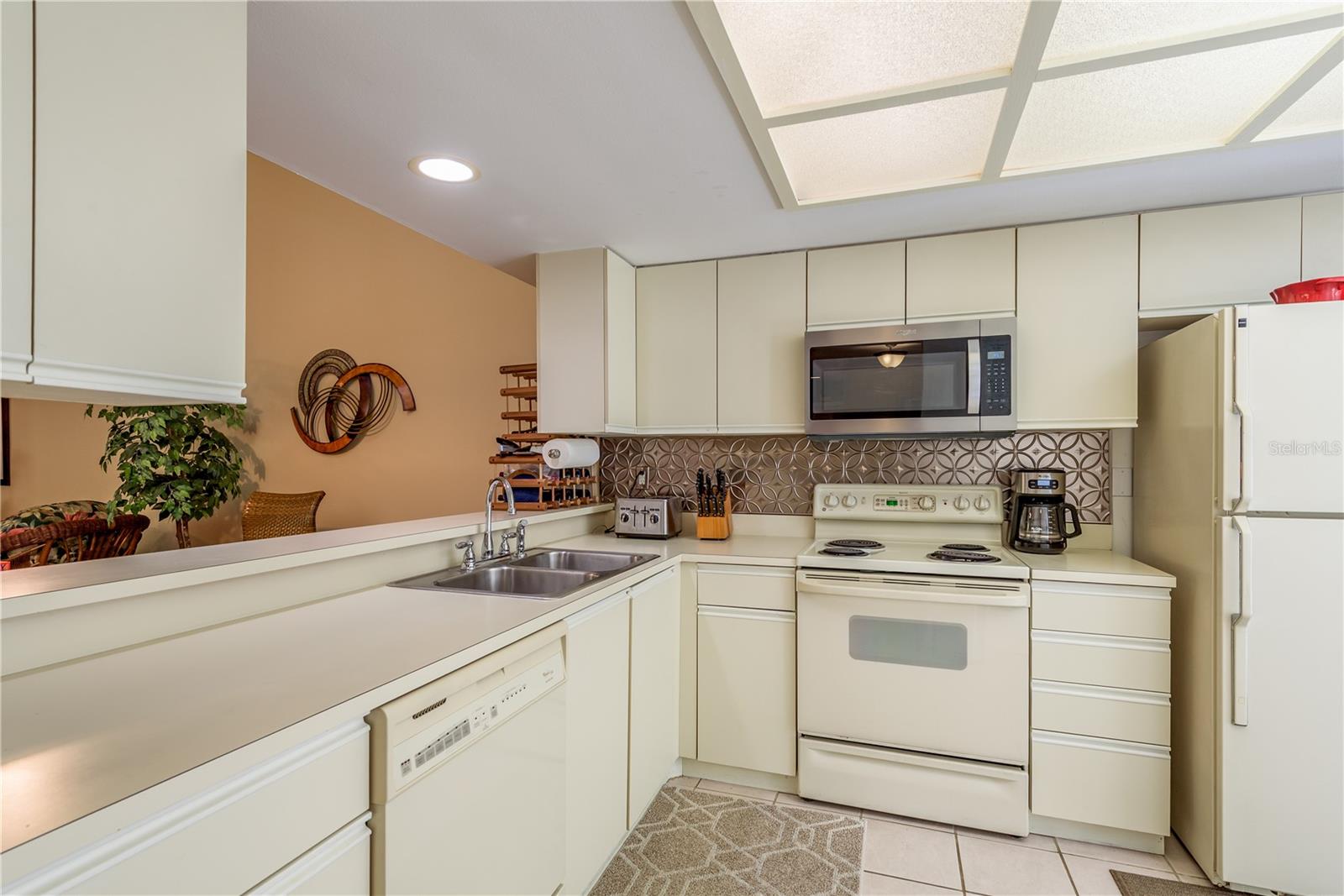 ONE KAPOK TERRACE CONDO - Residential