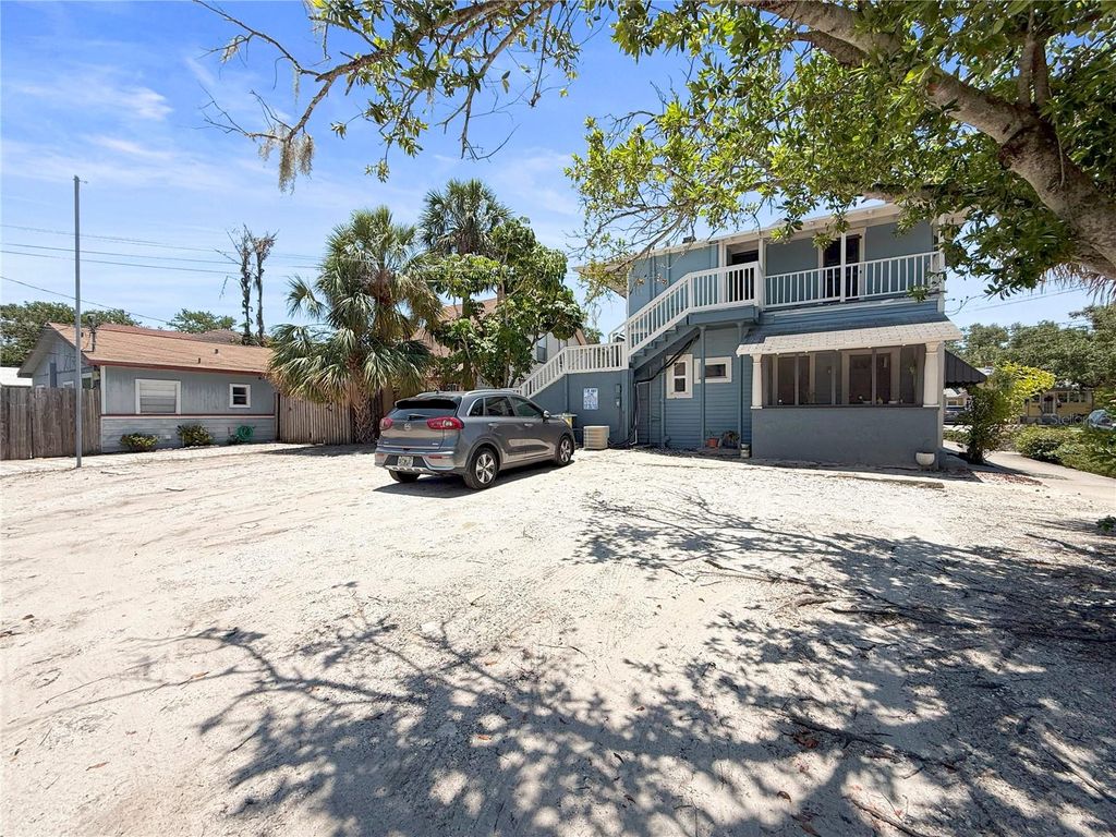 Photo of 471 9th Avenue N, St Petersburg, FL 33701 (MLS # TB8454457)