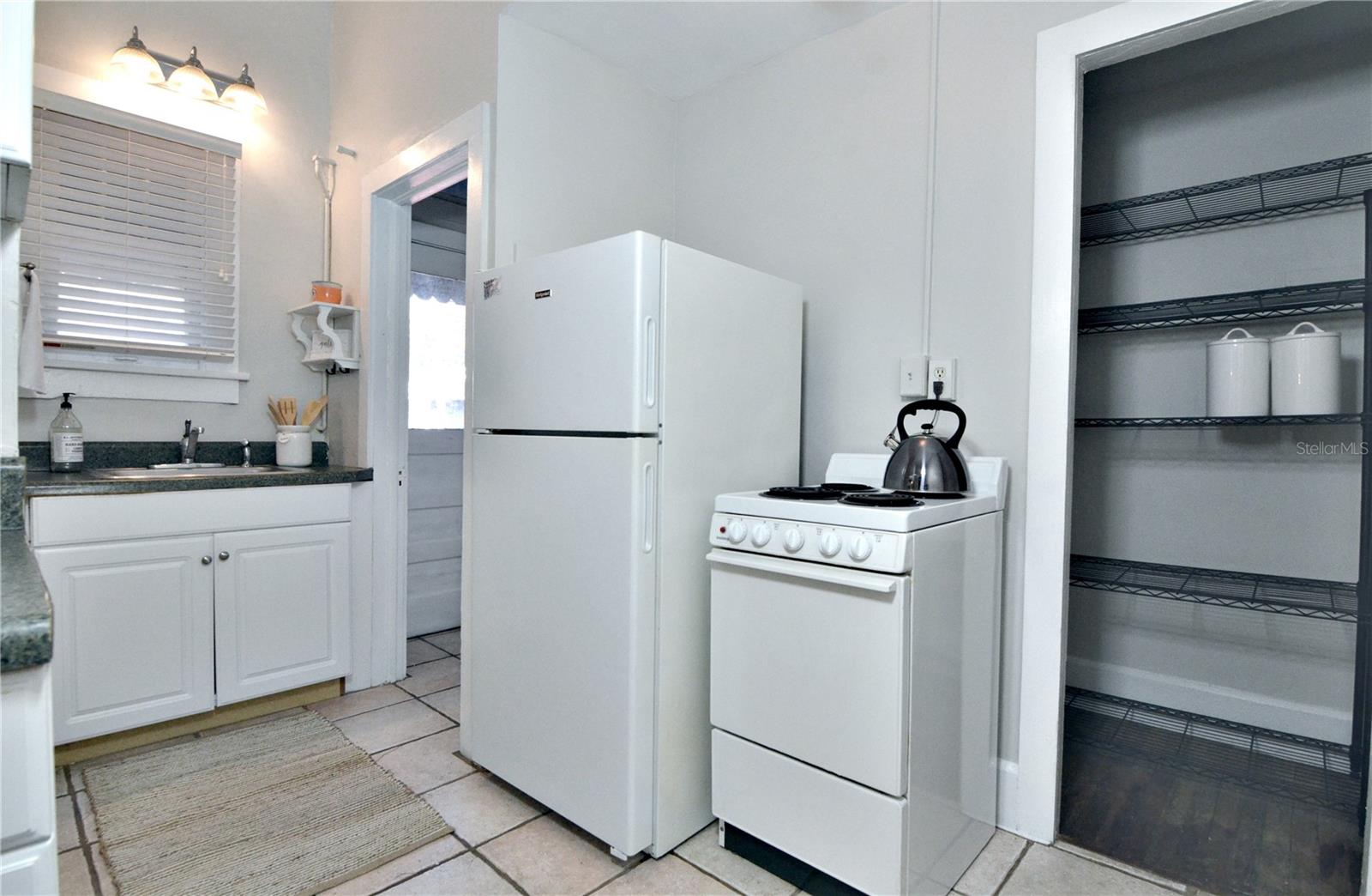 CASHWELLS 2ND SUB - Residential Income