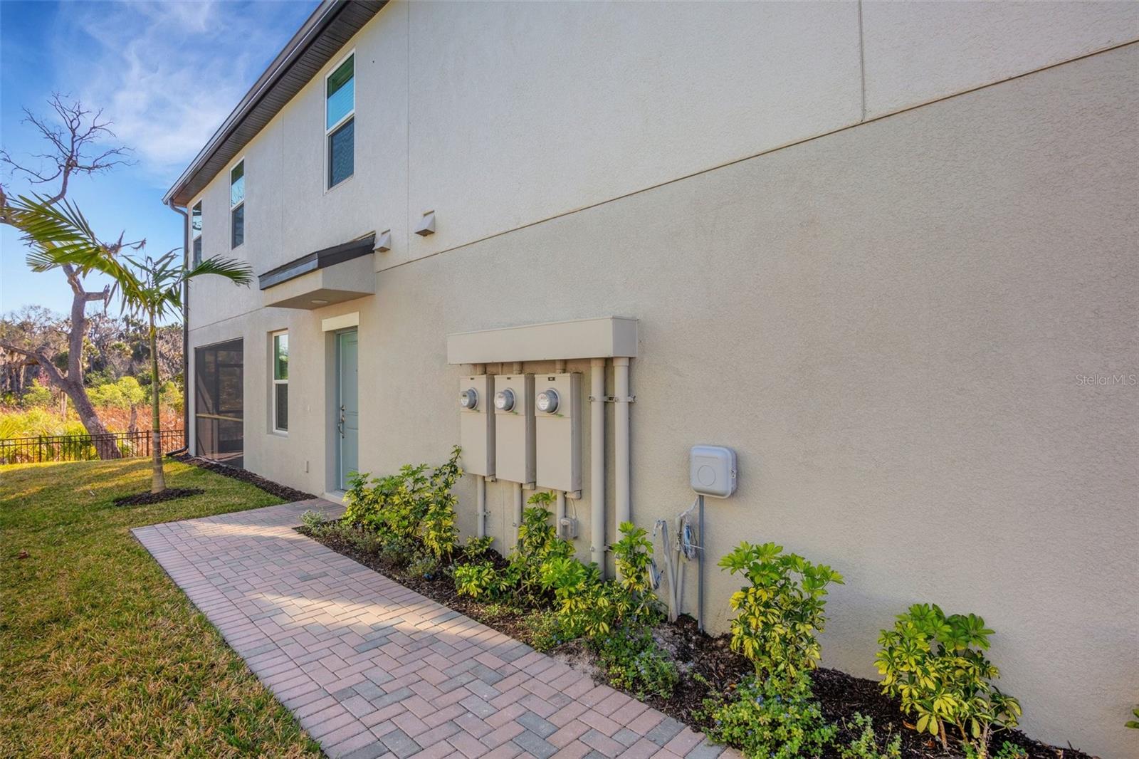 TREVESTA PH IIIC & IIID - Residential Lease