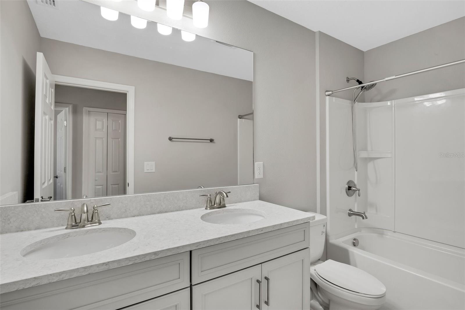 TREVESTA PH IIIC & IIID - Residential Lease