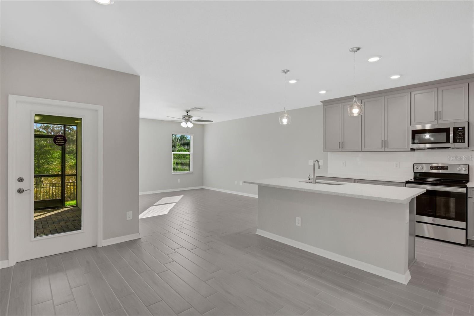 TREVESTA PH IIIC & IIID - Residential Lease