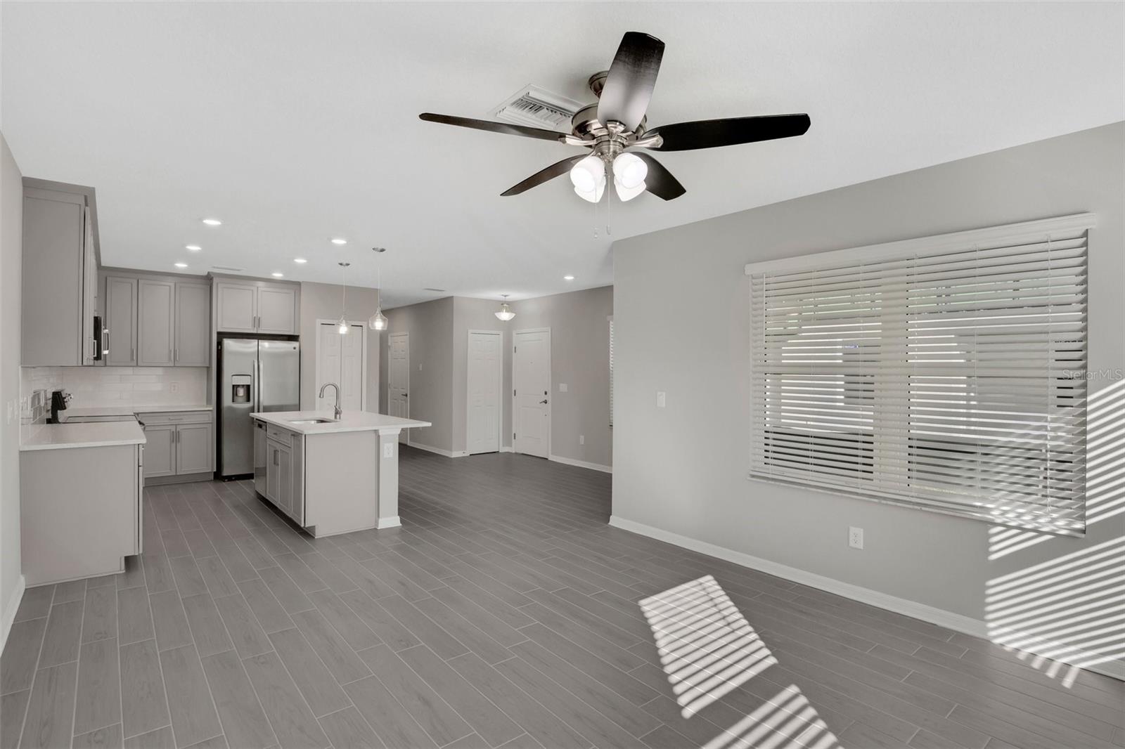 TREVESTA PH IIIC & IIID - Residential Lease