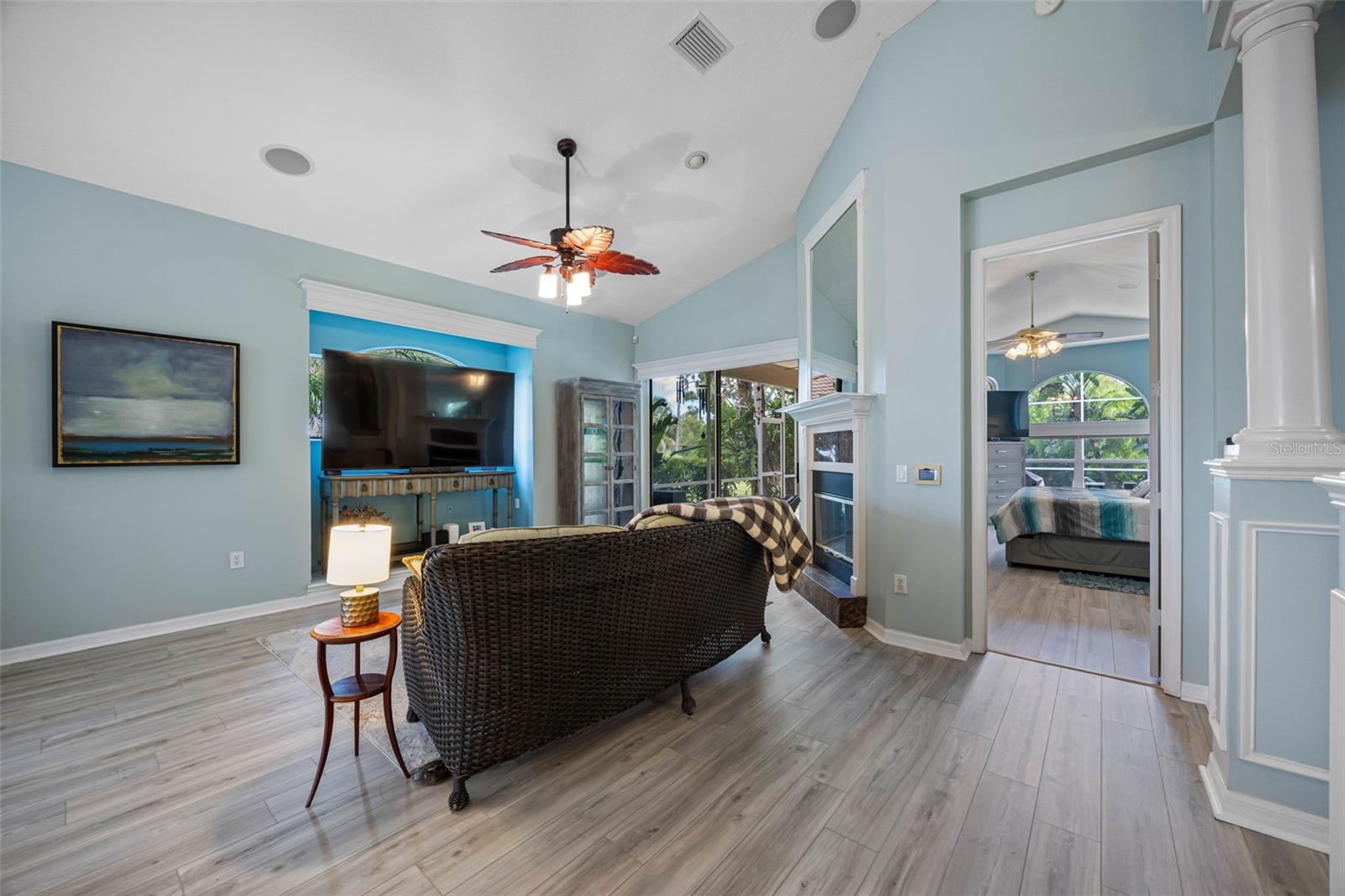 TAILFEATHER WAY AT TARA - Residential