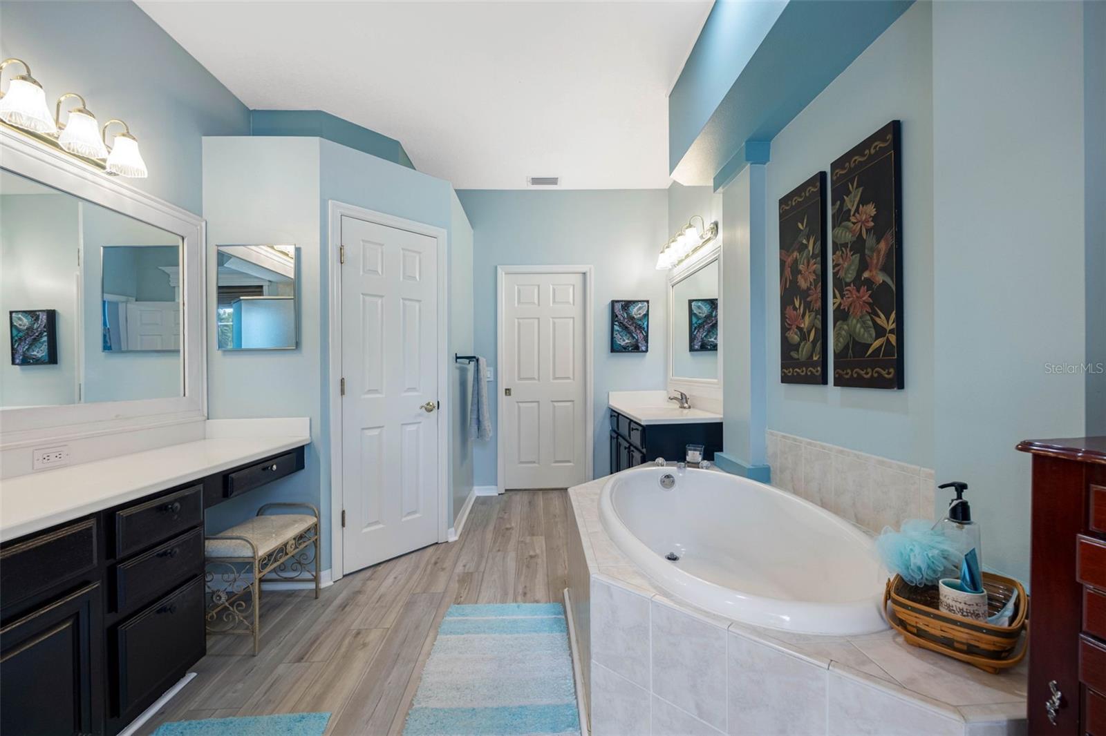 TAILFEATHER WAY AT TARA - Residential