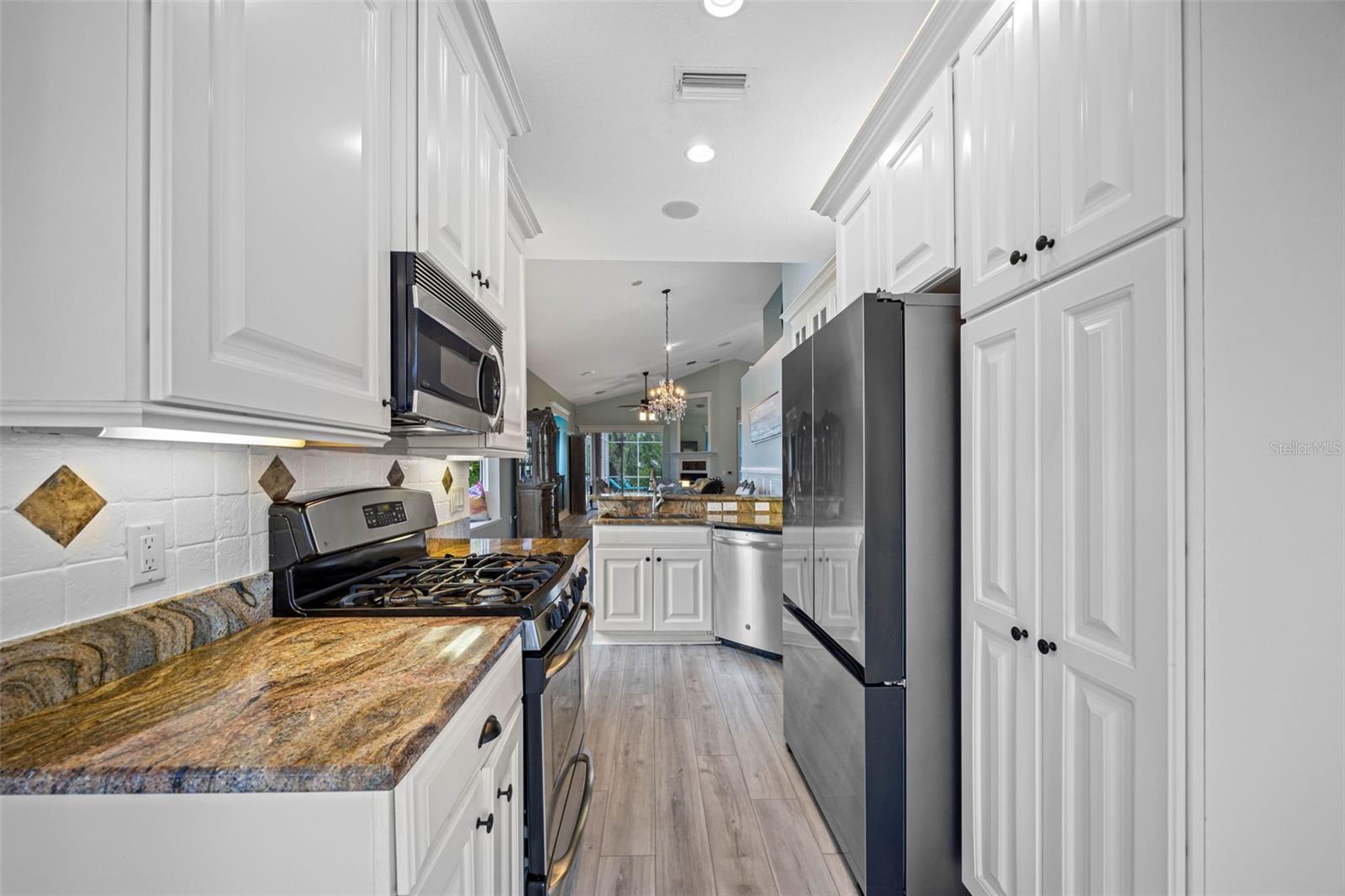 TAILFEATHER WAY AT TARA - Residential