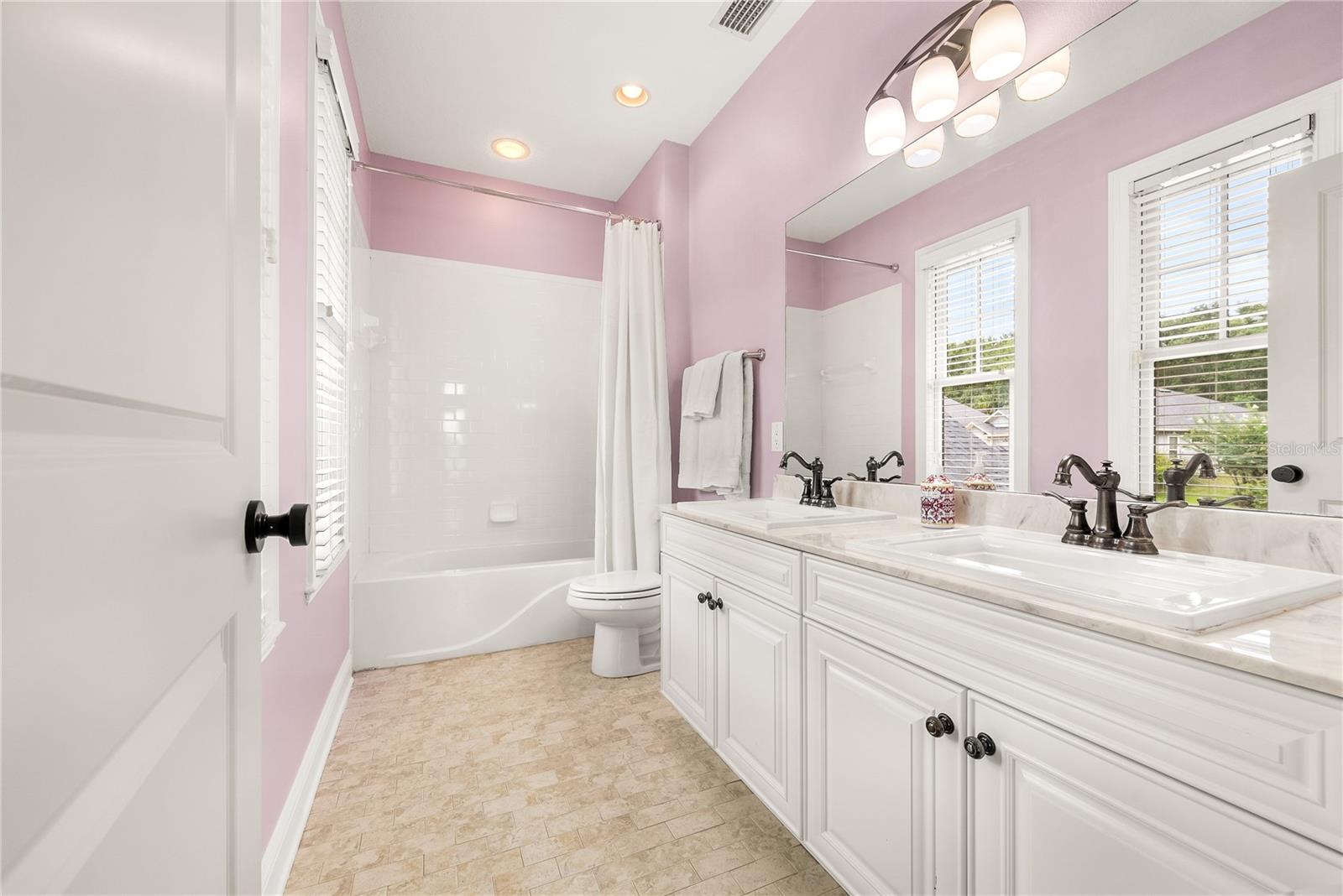 RIDGEMONT - Residential