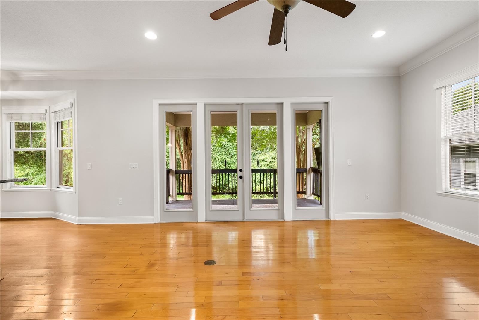 RIDGEMONT - Residential